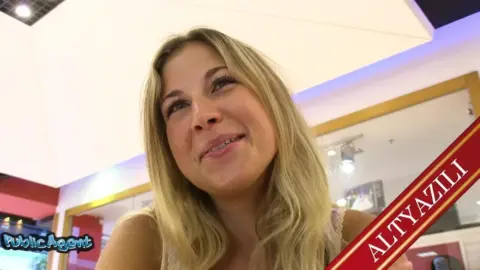 LC Waikiki Müdürü İş Başvurusuna Gelen Kızı Odasında Pompalıyor